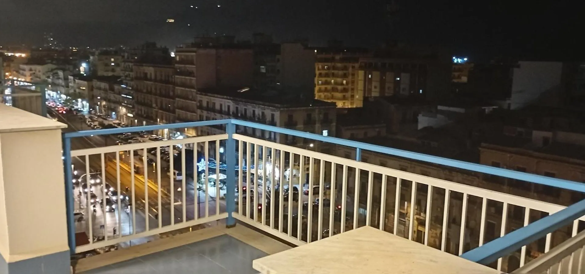 Apartament Di Nick Central Station Palermo Lejlighed